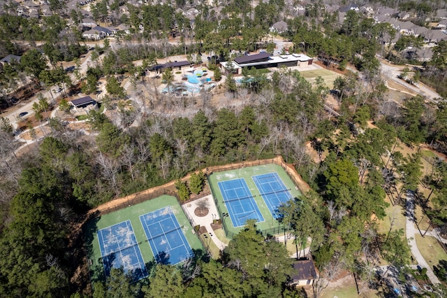 121 N Cadence Hills Loop, Conroe, TX 77318 - bird's eye view of a pool area