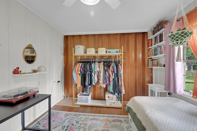 2009 Lamar Dr, Pasadena, TX 77502 - bedroom with a closet, wood finished floors, and ceiling fan