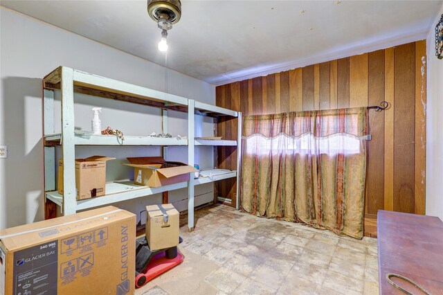 2630 Tidewater Dr, Houston, TX 77045 - view of storage area