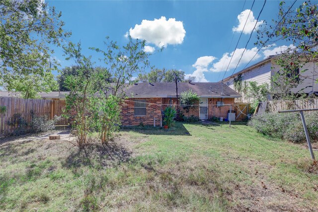 2630 Tidewater Dr, Houston, TX 77045 - view of yard