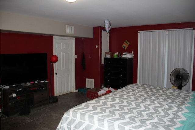 7615 Appleton St, Houston, TX 77022 - view of bedroom