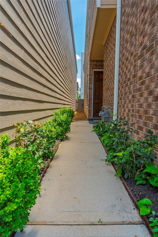 1306 Malone St, Houston, TX 77007 - entrance to property featuring brick siding and a gate