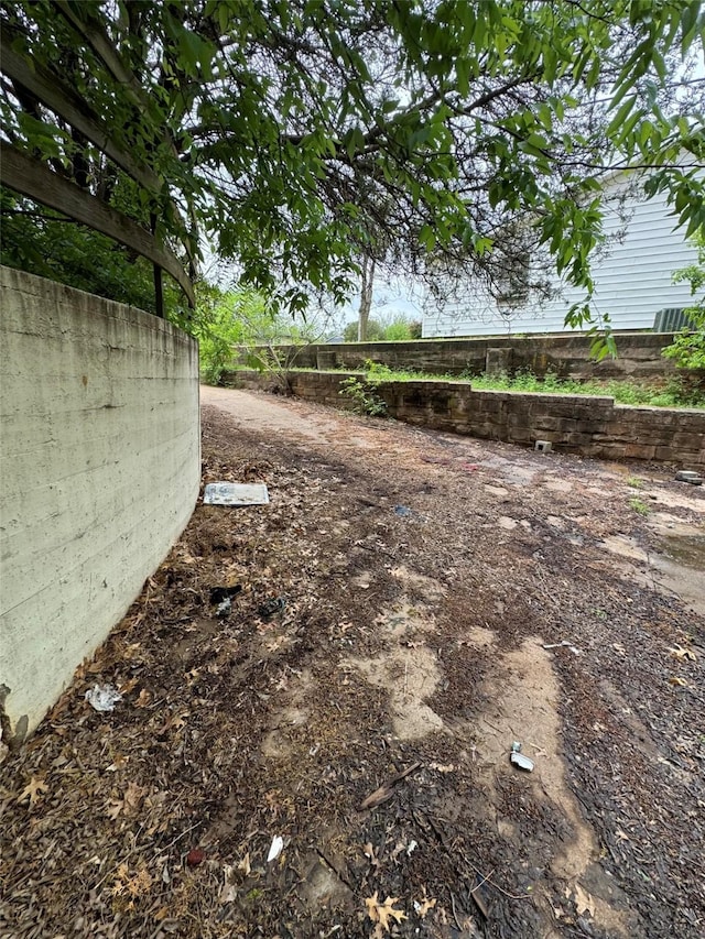 3204 Carol Ann St, Wichita Falls, TX 76309 - view of yard