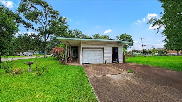 102 Jasmine St, Lake Jackson, TX 77566 - garage with concrete driveway