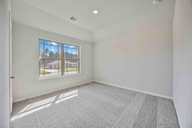 1497 Rd 66114, Dayton, TX 77535 - unfurnished room featuring carpet flooring and a smoke detector