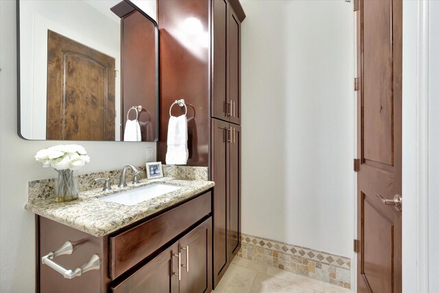 2010 Sabine St, Houston, TX 77007 - bathroom with vanity