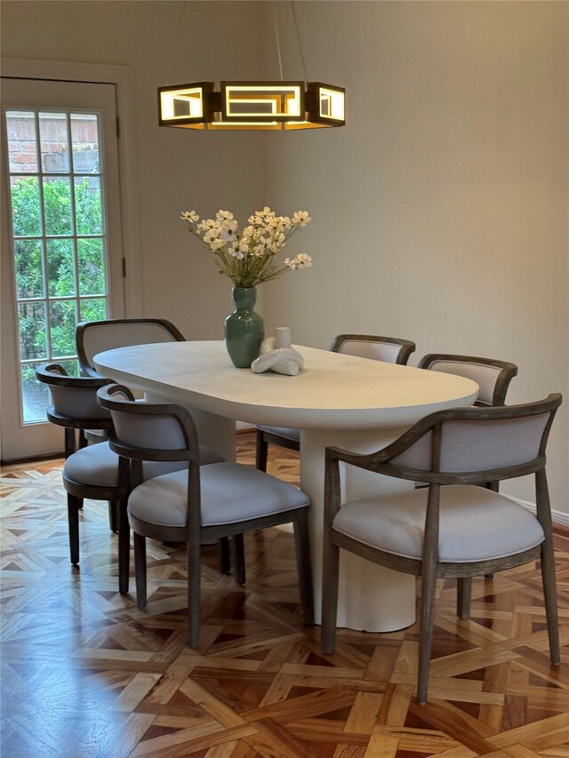 2901 Bammel Ln Unit 17, Houston, TX 77098 - dining space featuring plenty of natural light and baseboards