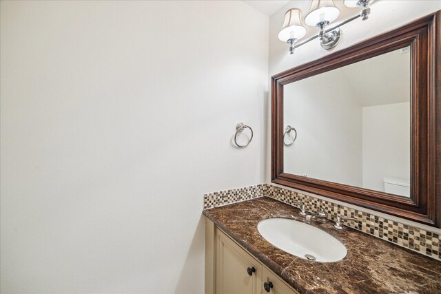 2901 Bammel Ln Unit 17, Houston, TX 77098 - bathroom featuring vanity