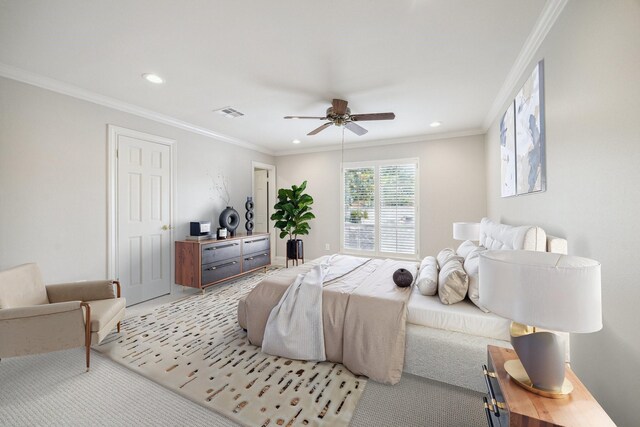 2901 Bammel Ln Unit 17, Houston, TX 77098 - bedroom with recessed lighting, ceiling fan, crown molding, and light colored carpet