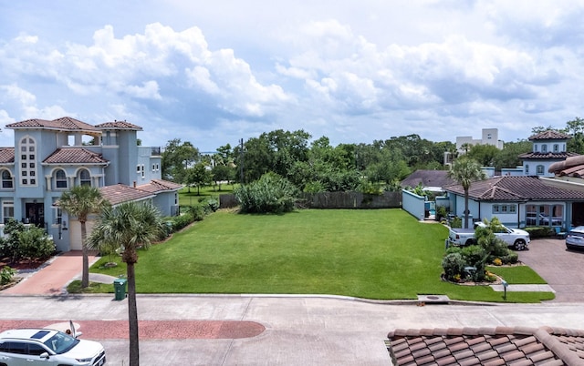 533 Villa Dr, Seabrook, TX 77586