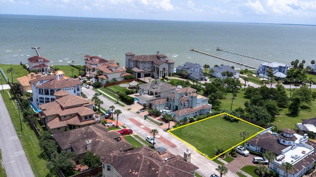 533 Villa Dr, Seabrook, TX 77586