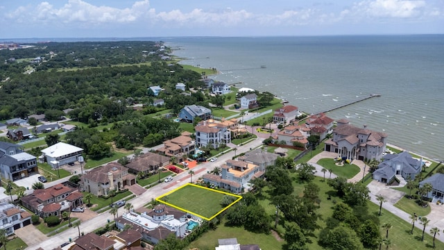 533 Villa Dr, Seabrook, TX 77586