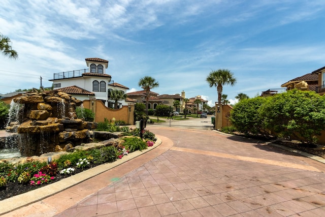 533 Villa Dr, Seabrook, TX 77586
