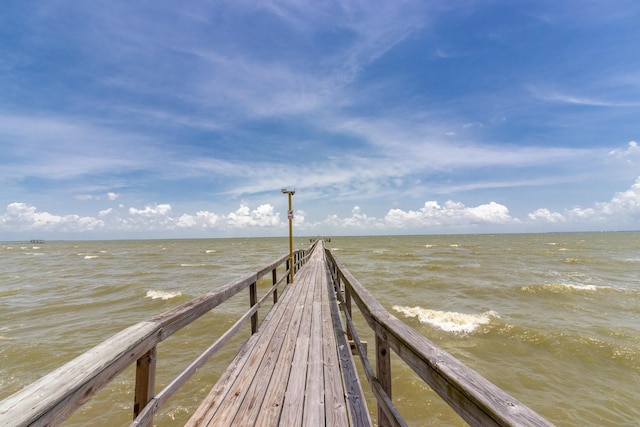 533 Villa Dr, Seabrook, TX 77586