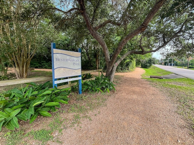 533 Villa Dr, Seabrook, TX 77586
