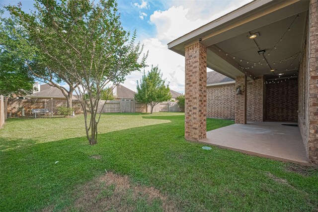 10002 Hutton Park Dr, Katy, TX 77494 - view of yard with a patio area