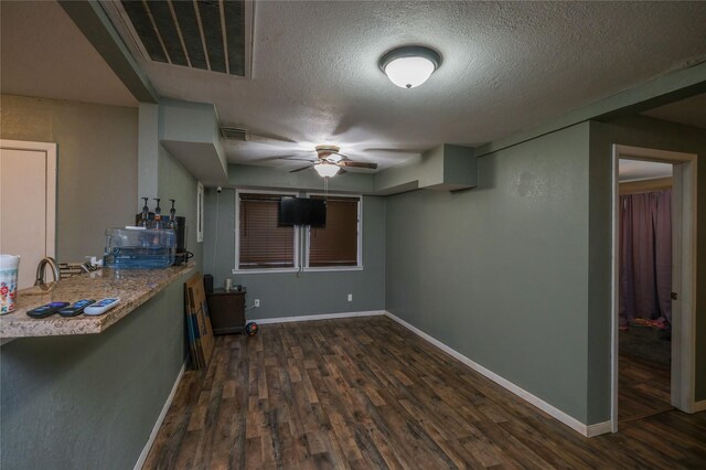 1135 Yaupon St, Freeport, TX 77541 - photo 9