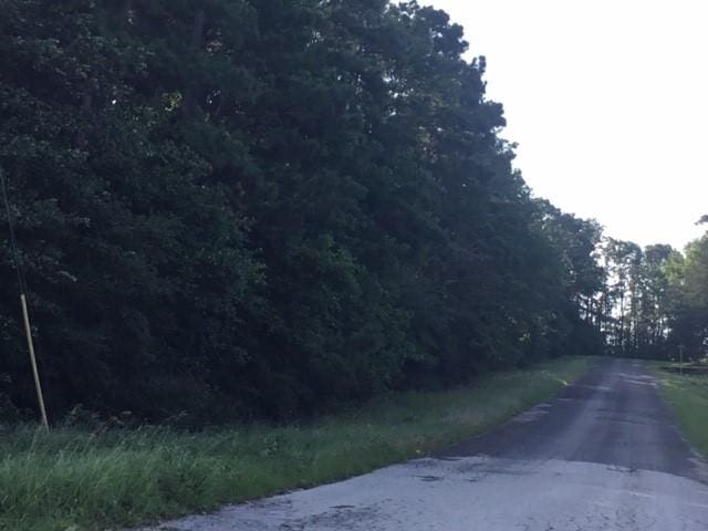 000 Navaho Trl, Onalaska, TX 77360