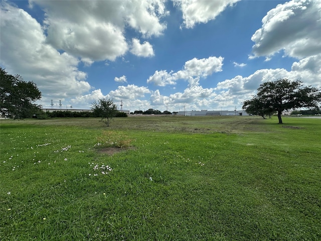 203 Lake Rd, Lake Jackson, TX 77566 - photo 1