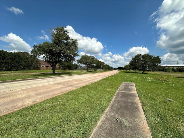 203 Lake Rd, Lake Jackson, TX 77566 - photo 2