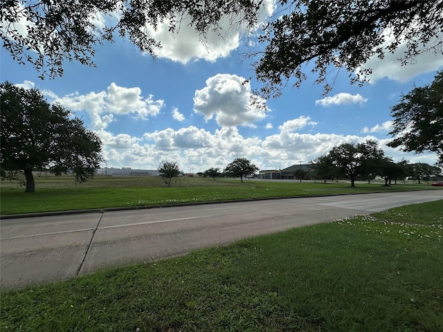203 Lake Rd, Lake Jackson, TX 77566 - photo 4