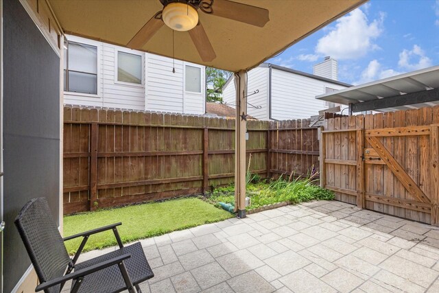 2513 Bering Dr Unit 13, Houston, TX 77057 - view of patio / terrace featuring a ceiling fan