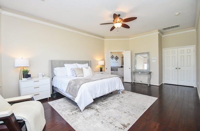 31 Hope Farm Rd, Missouri City, TX 77459 - bedroom featuring ornamental molding, dark wood-style floors, and ceiling fan