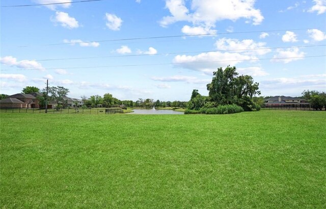 31 Hope Farm Rd, Missouri City, TX 77459 - view of yard with a water view