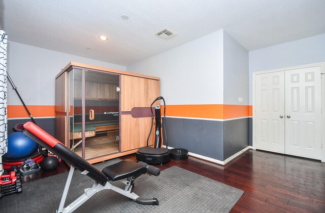 31 Hope Farm Rd, Missouri City, TX 77459 - exercise area featuring wood-type flooring, baseboards, and recessed lighting