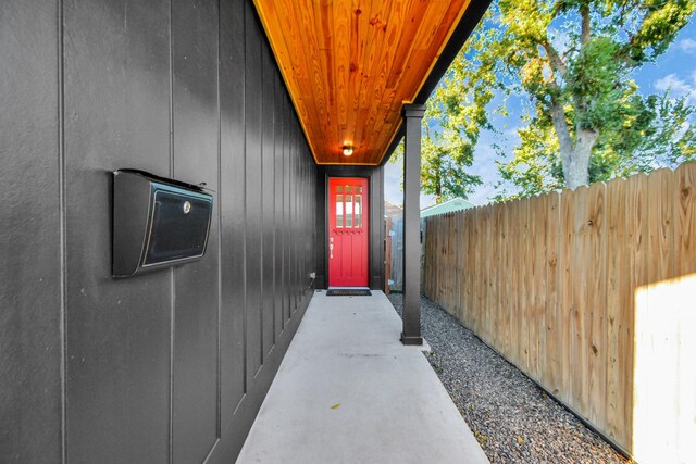 928 Dunbar St, Houston, TX 77009 - view of property entrance