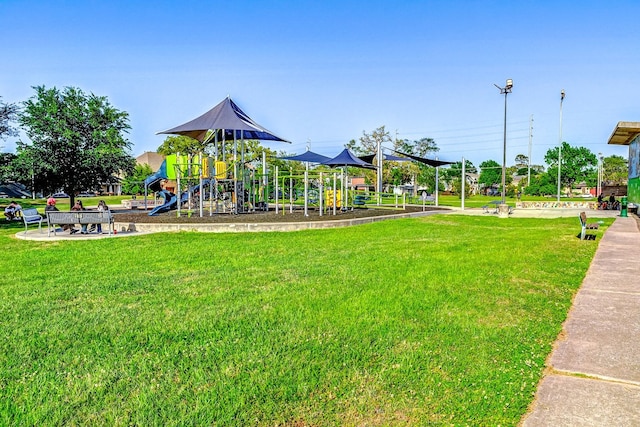 1418 Du Barry Ln, Houston, TX 77018 - community play area with a lawn