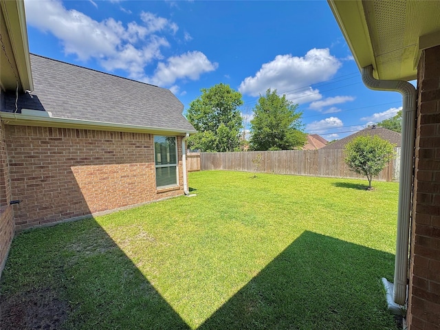 2115 Mooncrest Dr, Houston, TX 77089 - view of yard