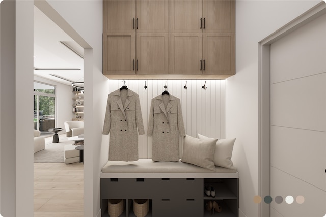 1407 Indiana St, Houston, TX 77006 - view of mudroom