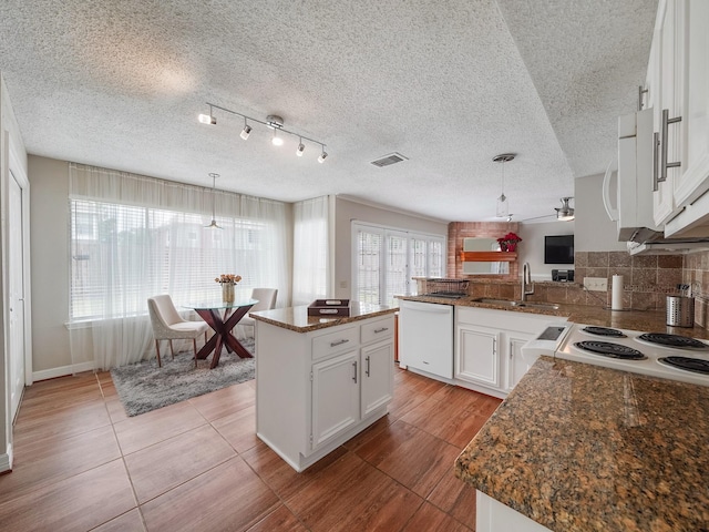 4830 Green Trail Dr, Houston, TX 77084 - photo 11