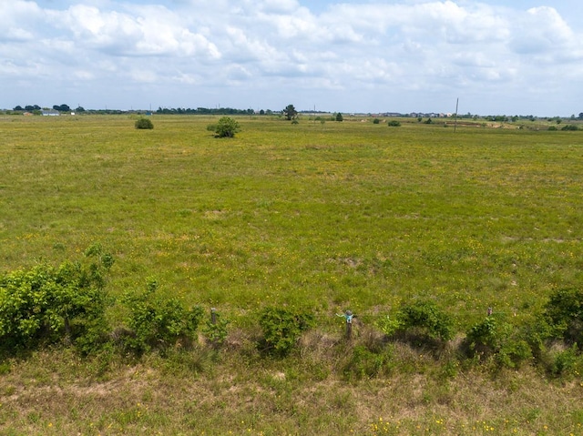13 Wolchik Rd, Sealy, TX 77474