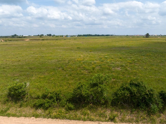 13 Wolchik Rd, Sealy, TX 77474