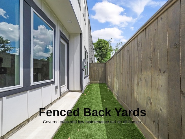 2410 Vaughn St Unit B, Houston, TX 77093 - view of yard