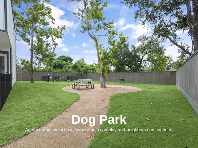 2410 Vaughn St Unit B, Houston, TX 77093 - view of fenced backyard