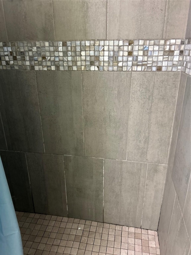 206 Plaza Verde Dr Unit D16, Houston, TX 77038 - bathroom view