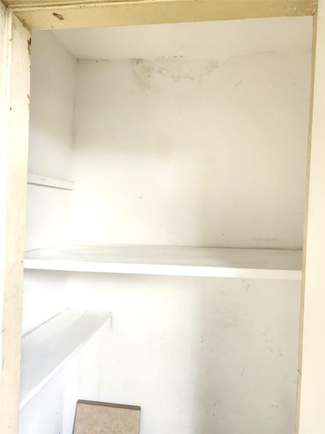 1516 Bay Area Blvd Unit J9, Houston, TX 77058 - view of closet