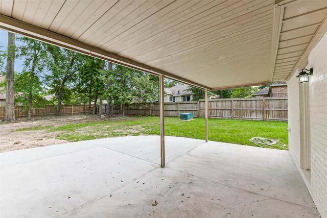 9096 N Comanche Cir, Willis, TX 77378 - view of patio
