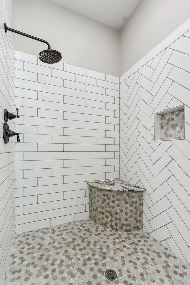 1935 Invermere Dr, Spring, TX 77386 - full bath with tiled shower