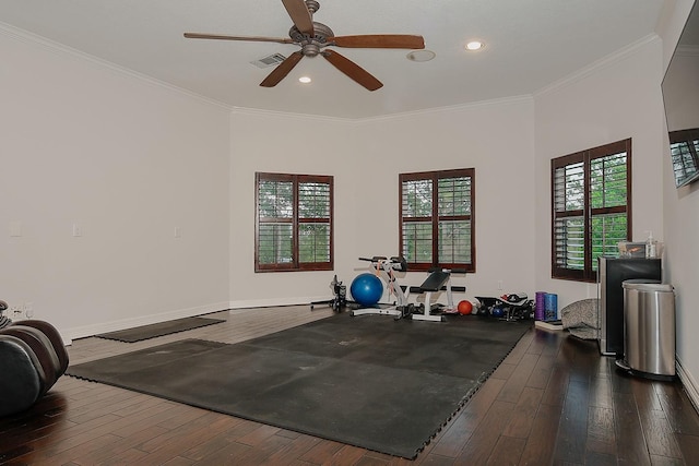 7 Spindrift Pl, The Woodlands, TX 77381 - exercise room featuring dark wood-style flooring, crown molding, ceiling fan, baseboards, and recessed lighting