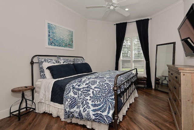 7 Spindrift Pl, The Woodlands, TX 77381 - bedroom featuring crown molding, dark wood finished floors, recessed lighting, and a ceiling fan