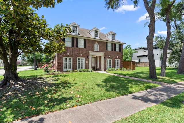 548 Cascade St, Bellaire, TX 77401 - colonial inspired home with brick siding