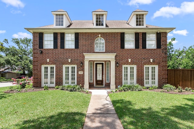 548 Cascade St, Bellaire, TX 77401 - colonial-style house with brick siding