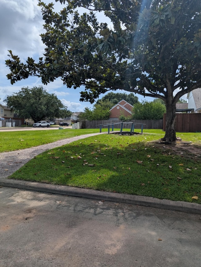 9103 Belle Glen Dr, Houston, TX 77099
