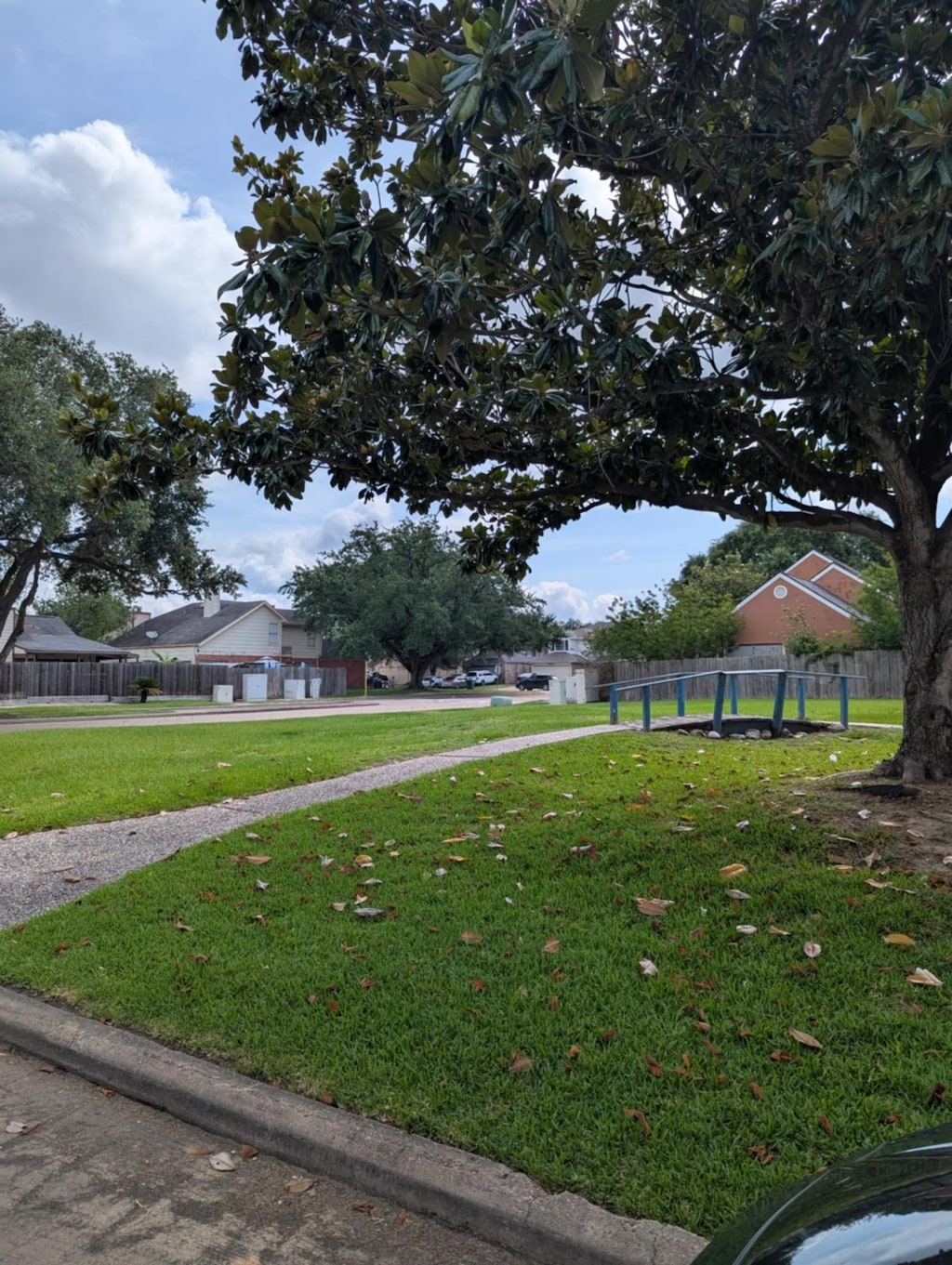 9103 Belle Glen Dr, Houston, TX 77099