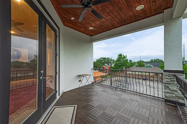 1035 Herkimer St, Houston, TX 77008 - balcony with ceiling fan