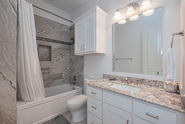 1035 Herkimer St, Houston, TX 77008 - bathroom with shower / tub combo with curtain, toilet, and vanity